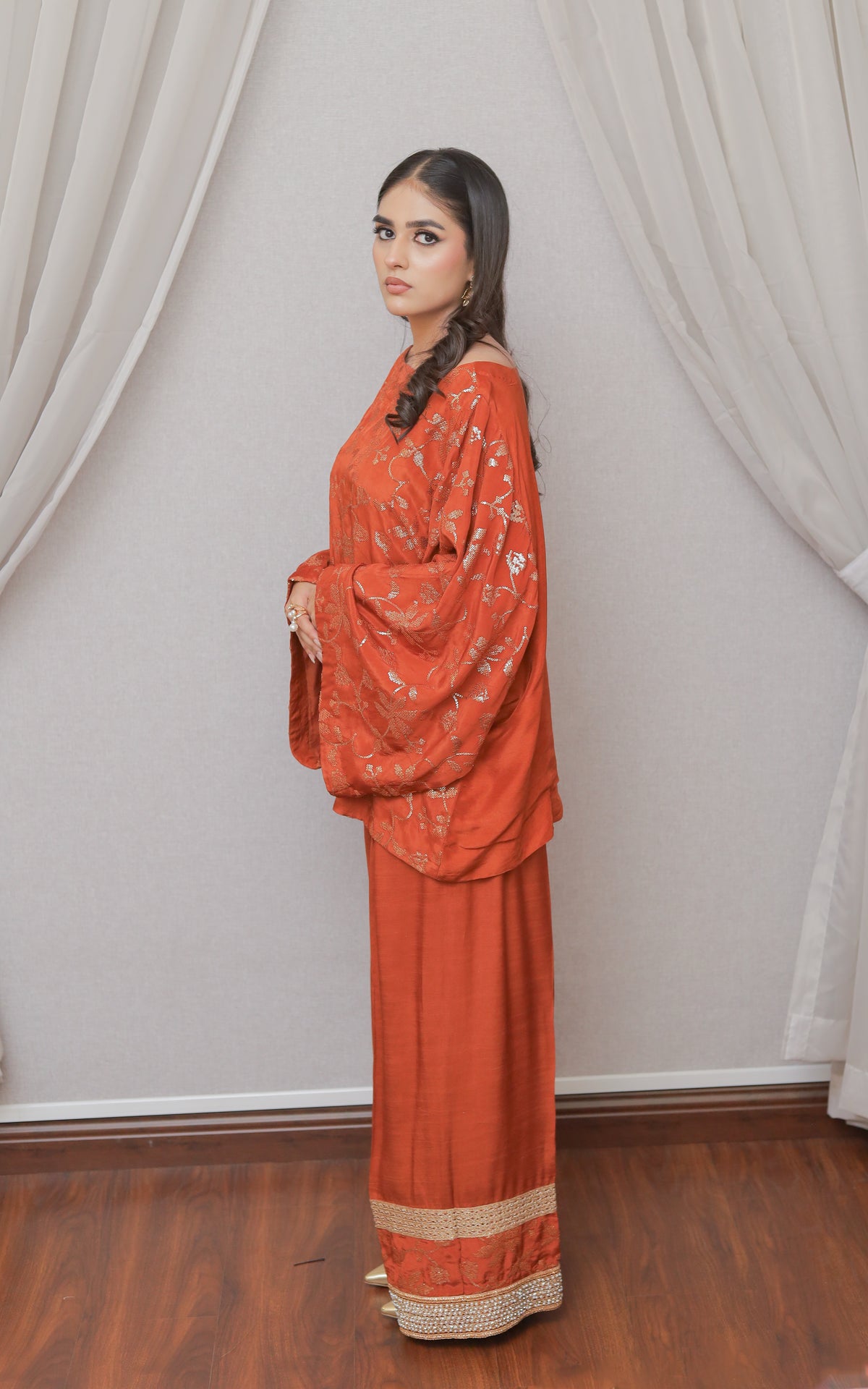 Terracotta With Kimono Cut