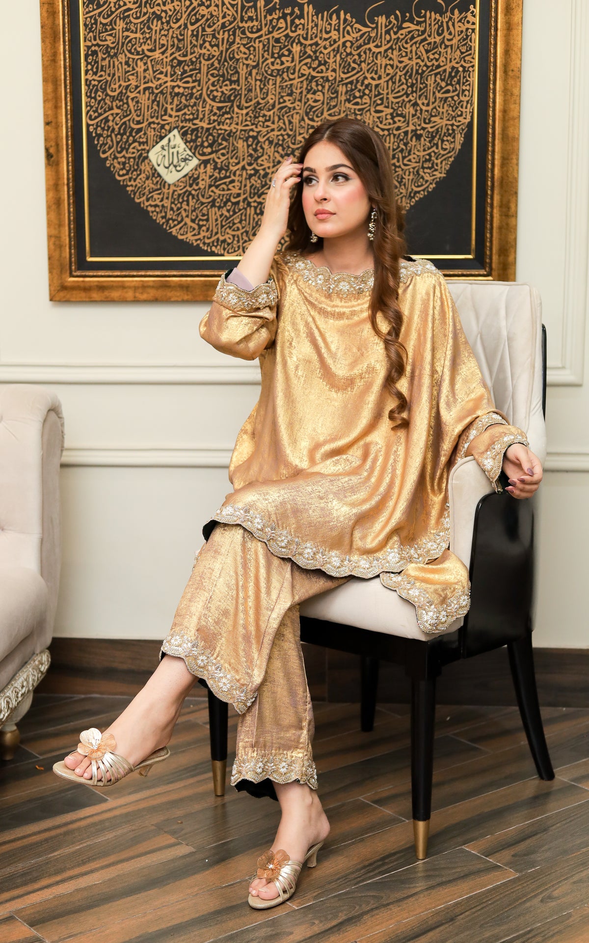 Antique Gold Cape Luxe