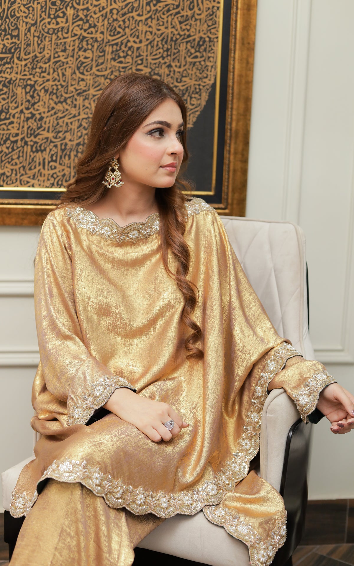 Antique Gold Cape Luxe